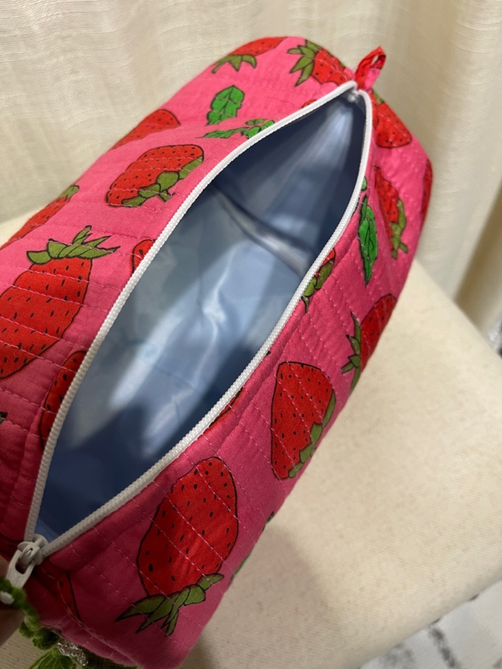 Brand New Pink Strawberry Print Cosmetic Pouch with Green Tassel - Picture 4 of 6